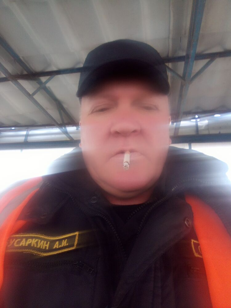  25367217  , 52 ,    