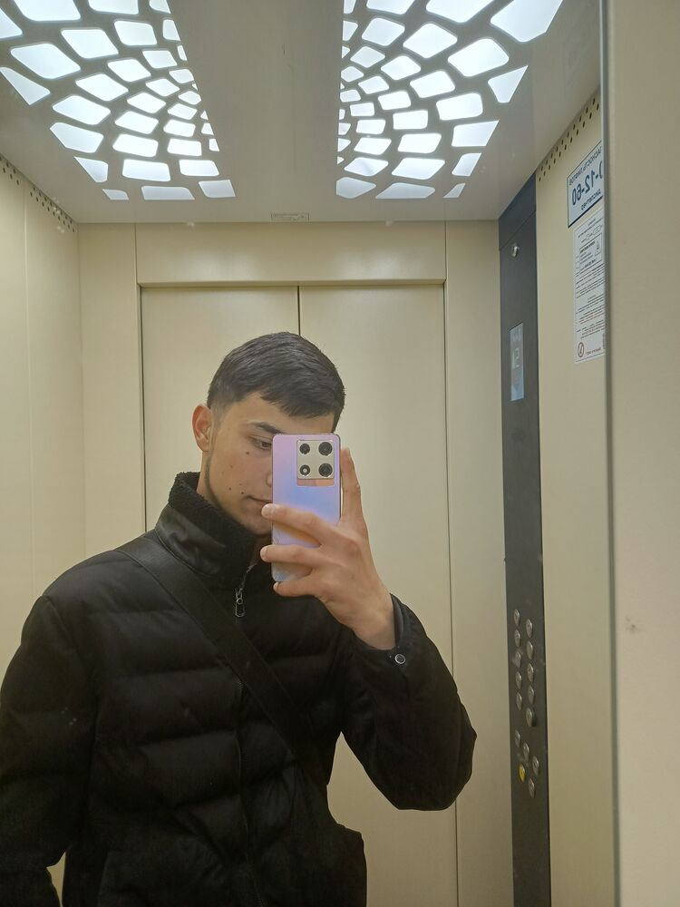  52520707  Javlon, 25 ,    