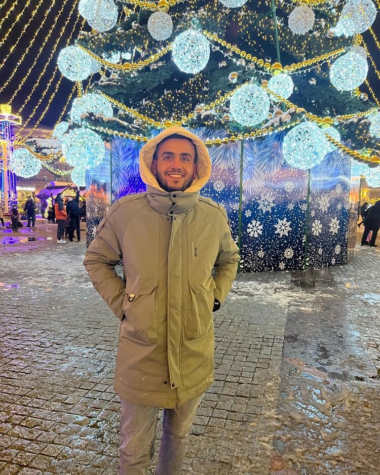  53870637  Ahmed, 31 ,    