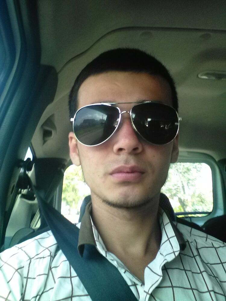  10182577  Bek, 34 ,    