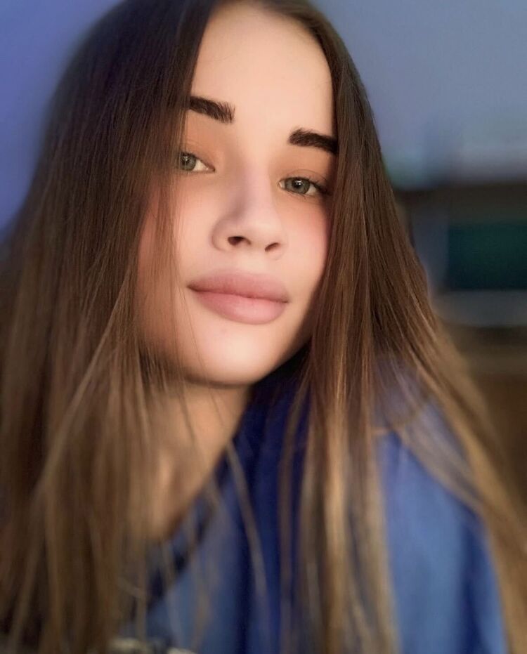  48713647  , 24 ,    