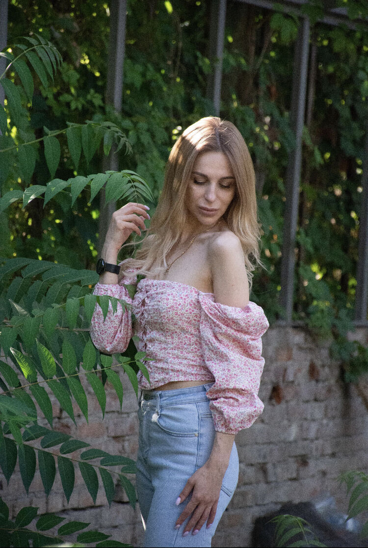  52196387  , 35 ,    --