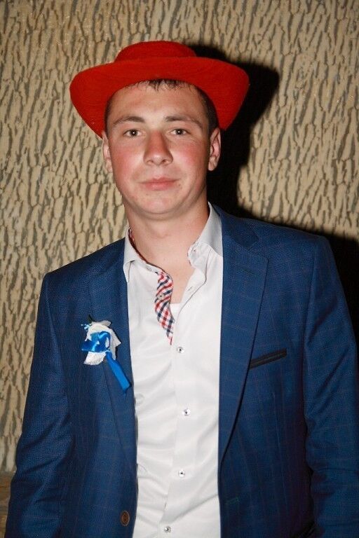  8672837  Tiras_1997, 28 ,    