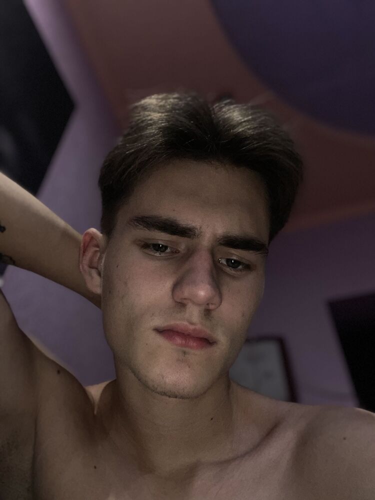  34763207  , 21 ,    