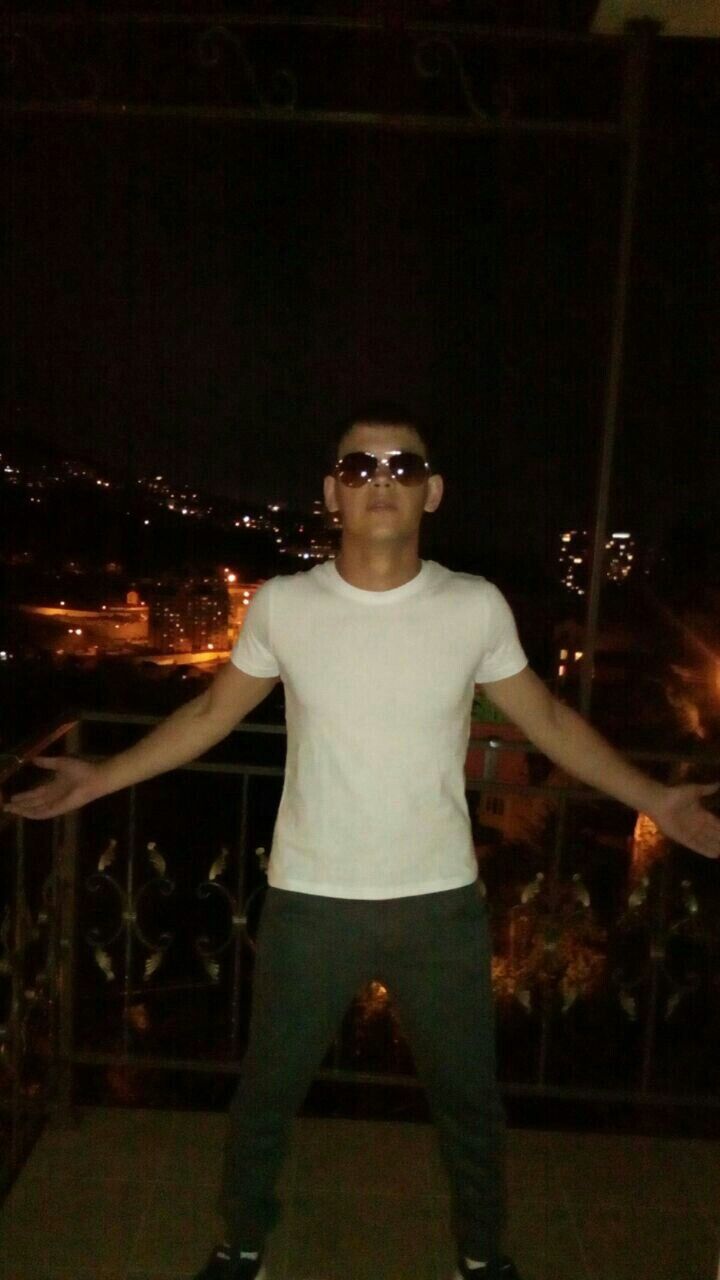  24294127  , 30 ,    
