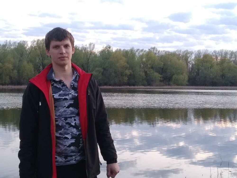  19738627  Vladimir, 31 ,    