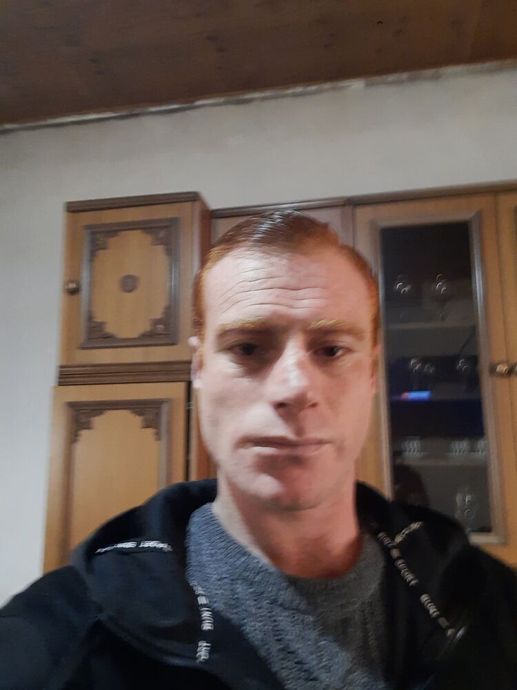 ,   Hayk, 32 ,   ,   