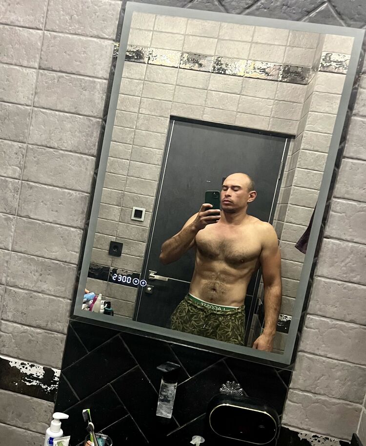  43218327  , 26 ,    