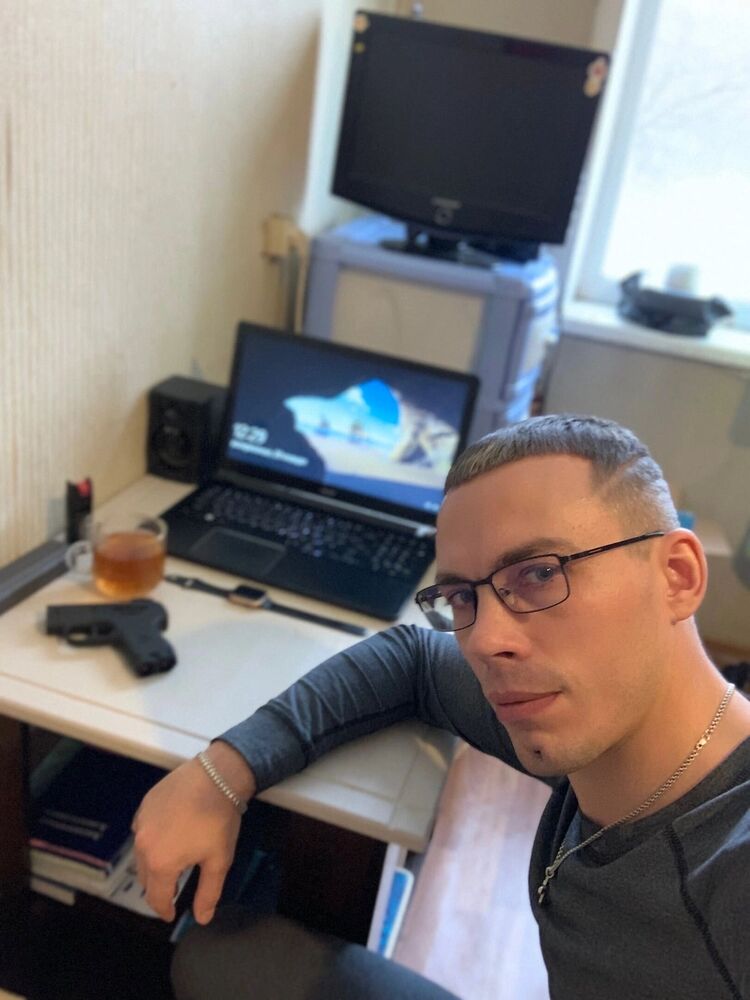  32302957  , 37 ,    