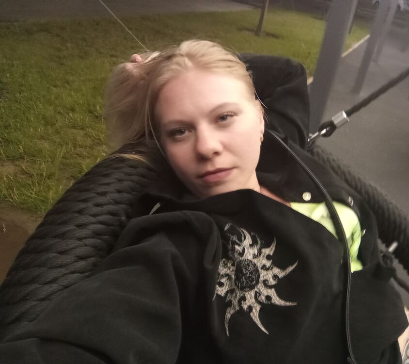  52231787  , 31 ,    