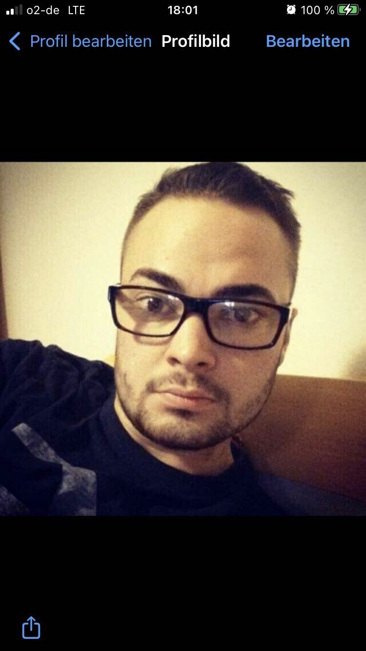  38432237  Christian, 30 ,    Bonn