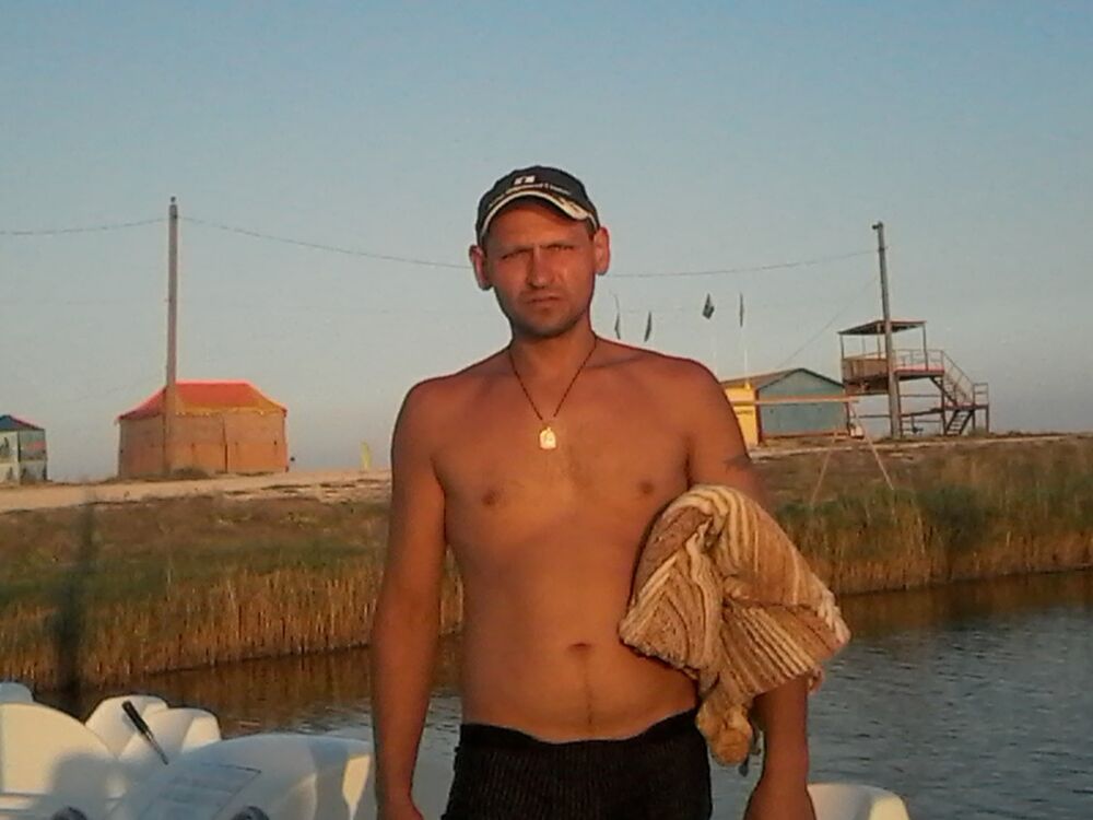  16893787  , 37 ,    