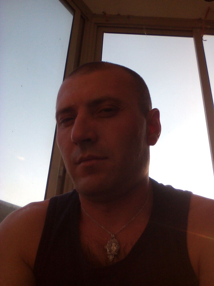  8974277  , 44 ,    