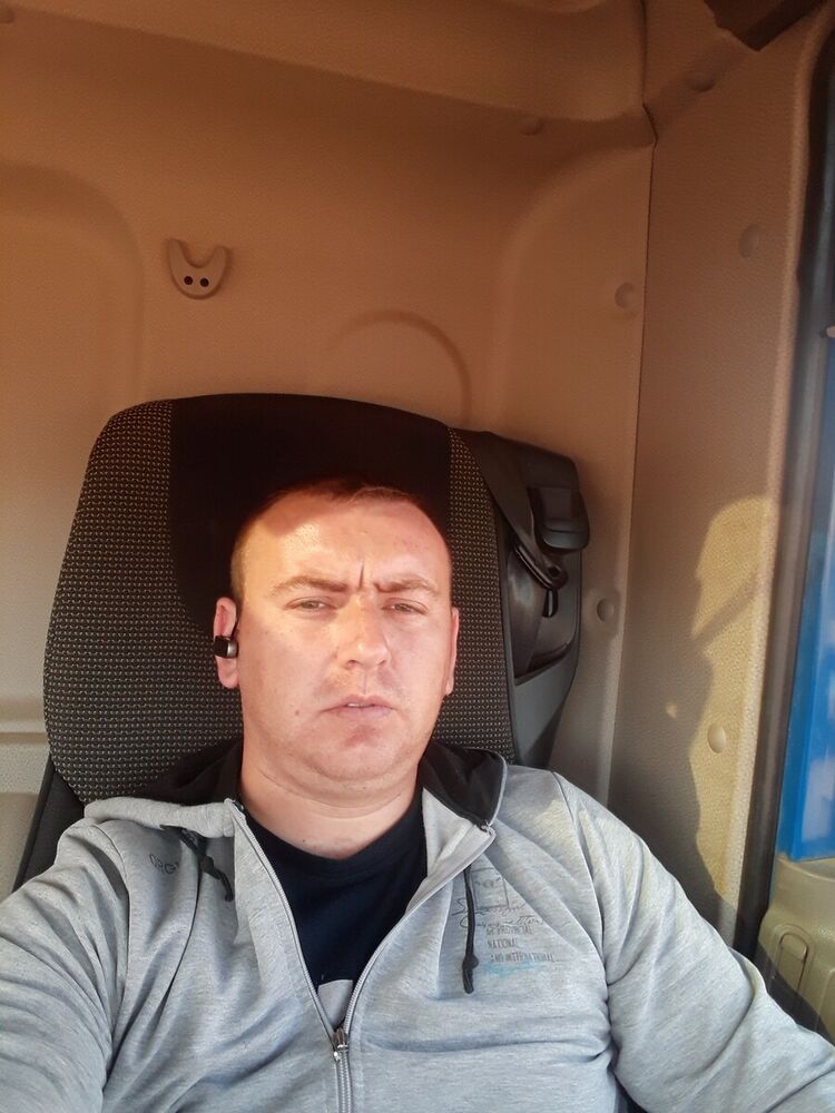  20186227  , 33 ,     
