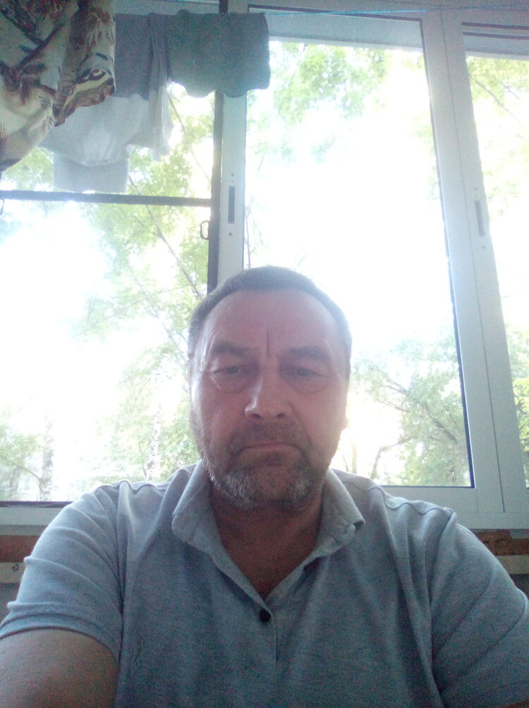  44049357  , 64 ,    