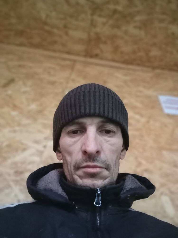  52109877  , 45 ,    