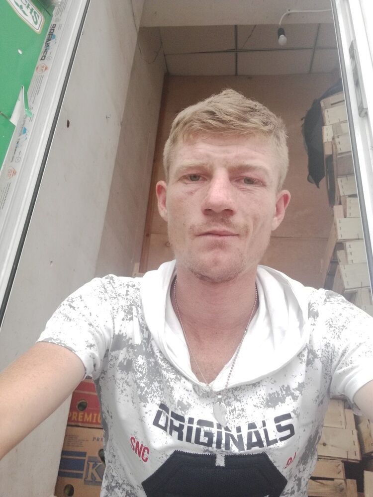  ,   Pavel, 35 ,   ,   , c 