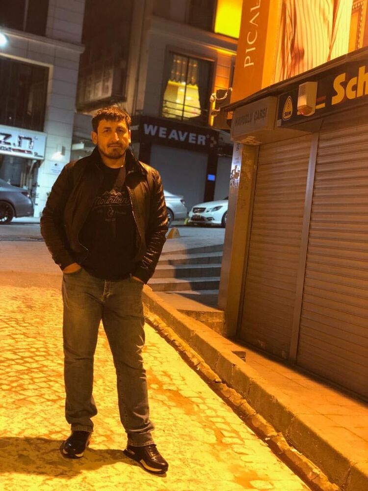  23283767  Farid, 37 ,    