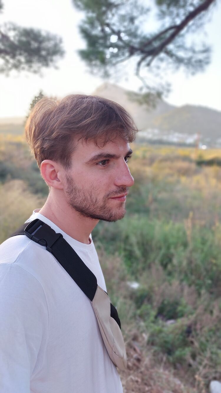  ,   Anton, 28 ,   ,   , 