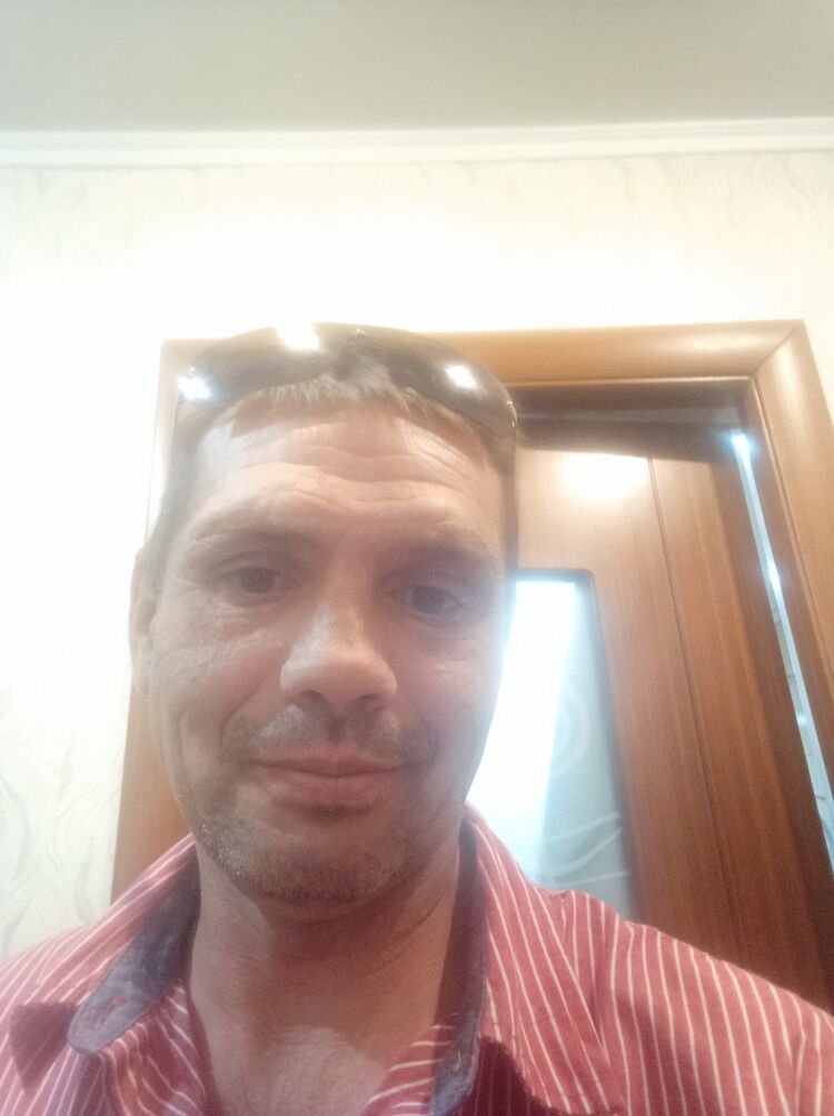  52070237  , 45 ,     