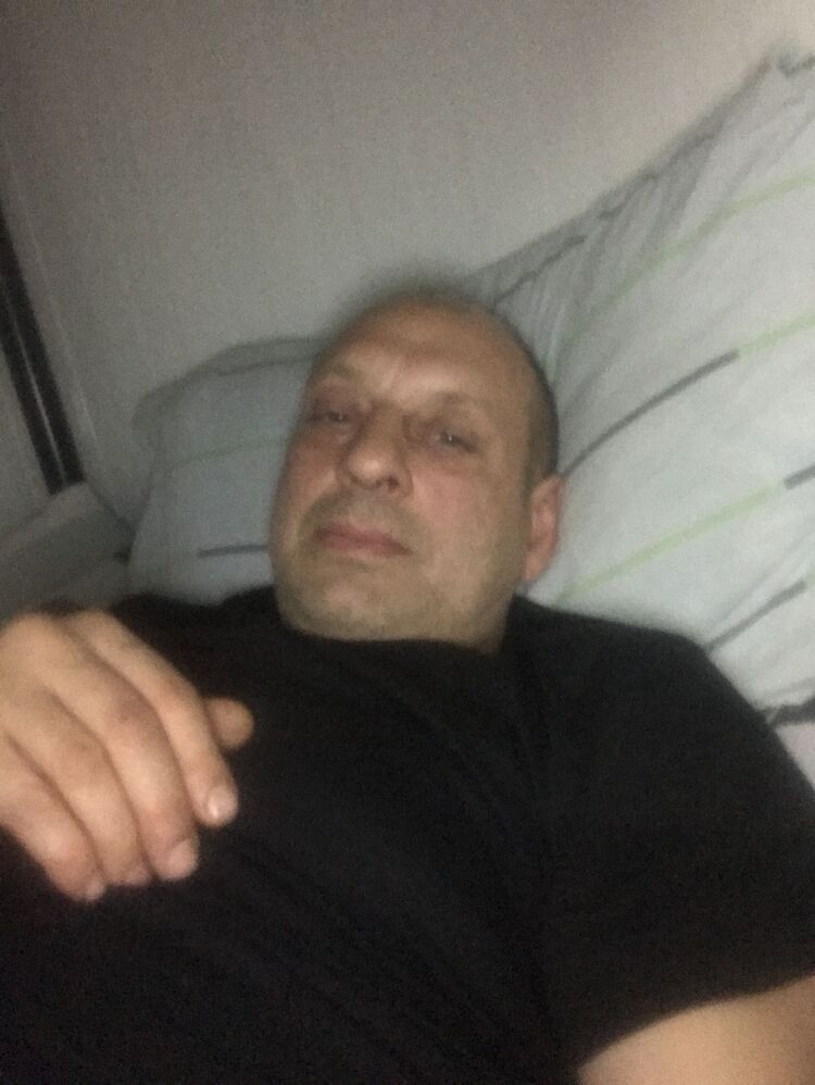  40947607  , 48 ,    