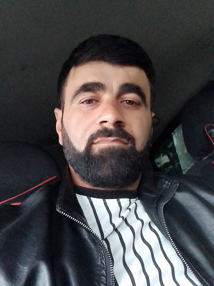  46023237  Nihad, 35 ,    