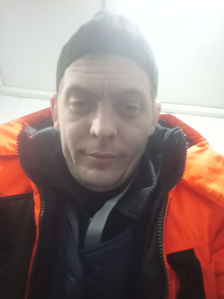  48417157   , 32 ,    
