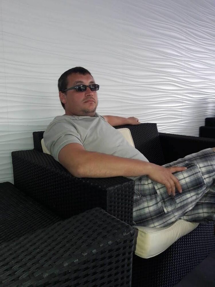  ,   Anton, 44 ,   ,   , c 