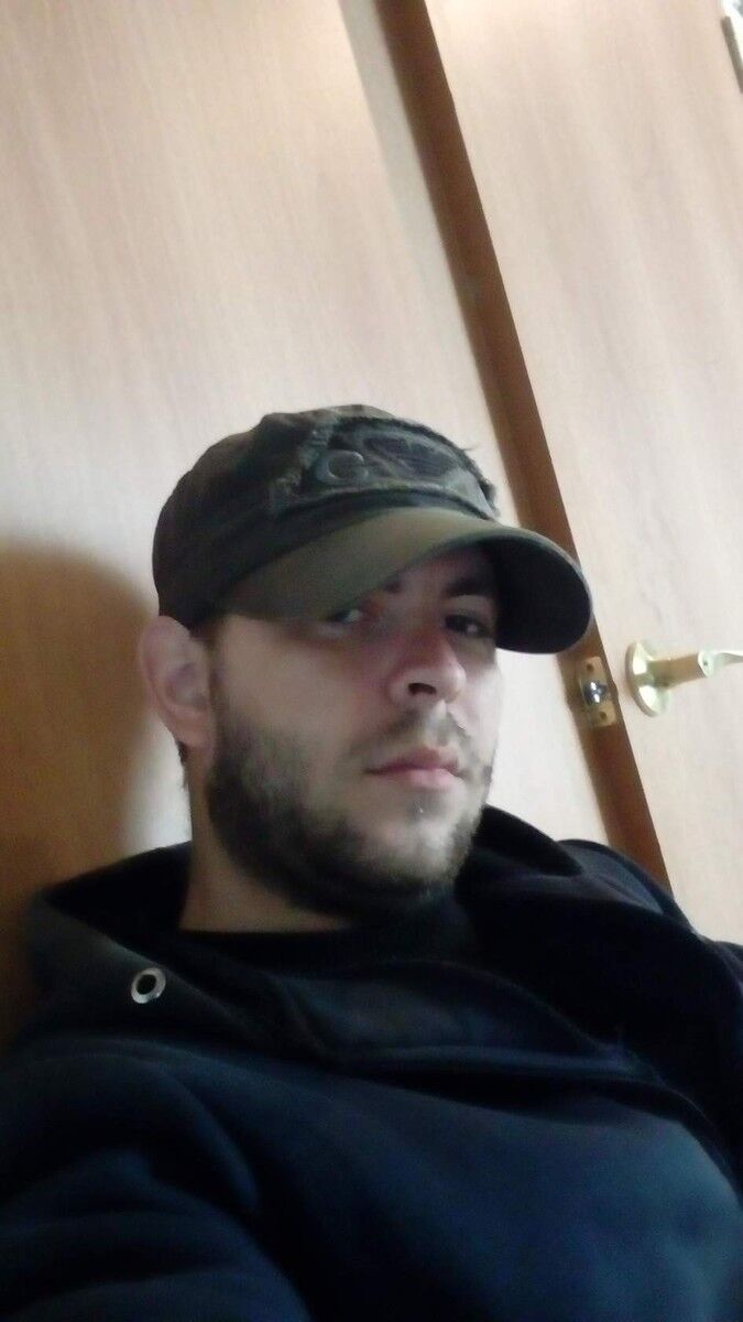  ,   Alexander, 31 ,   ,   , c 