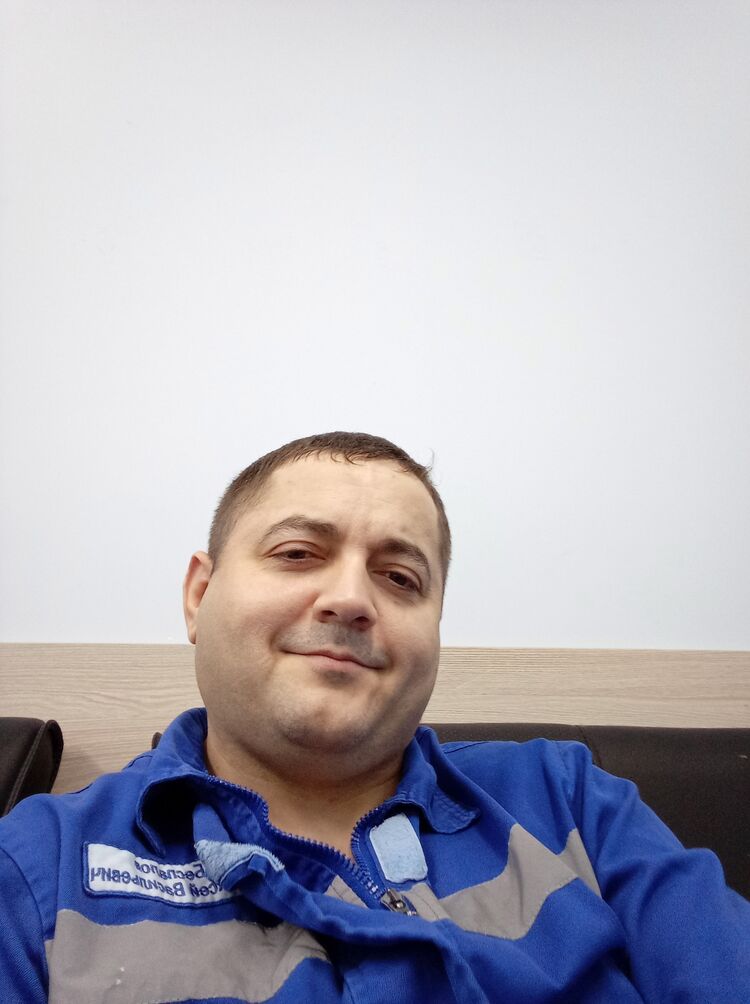  30388477  , 43 ,    