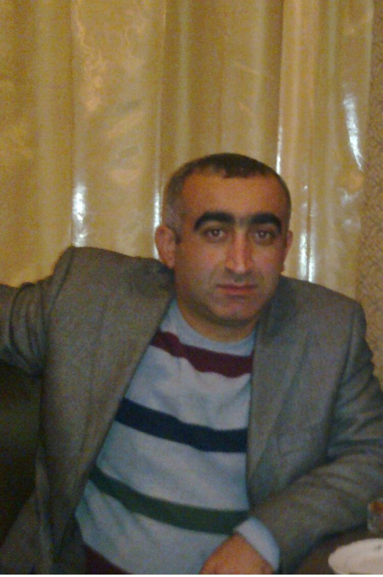  4589807  Oleg, 47 ,    