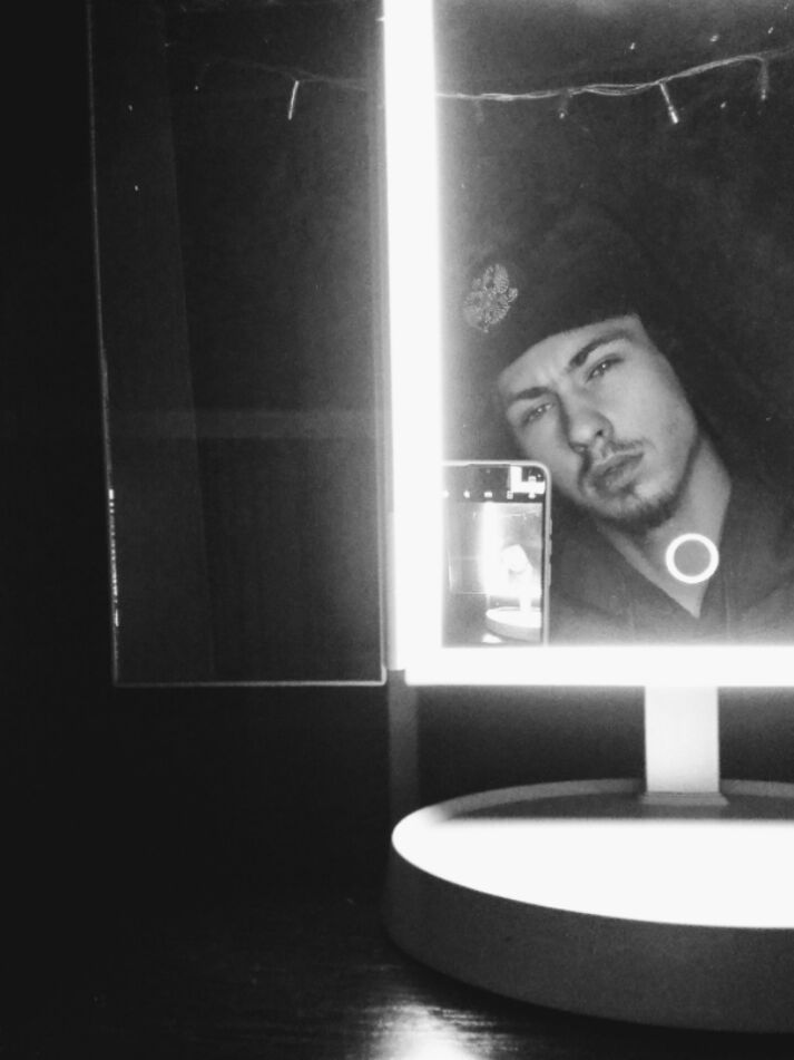 ���� 40742867 ����� �������, 23 ����, ���� ���������� � ����������