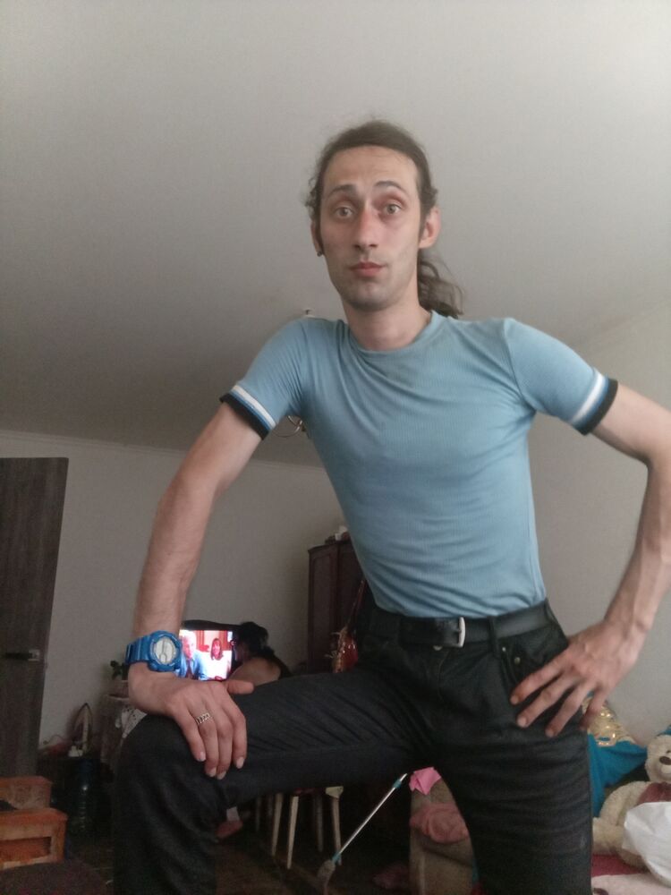  51977307  , 33 ,    