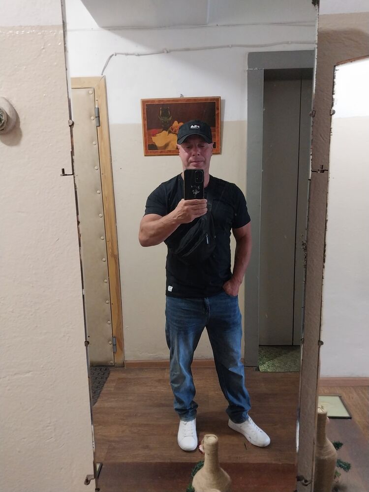  37217237  , 49 ,    