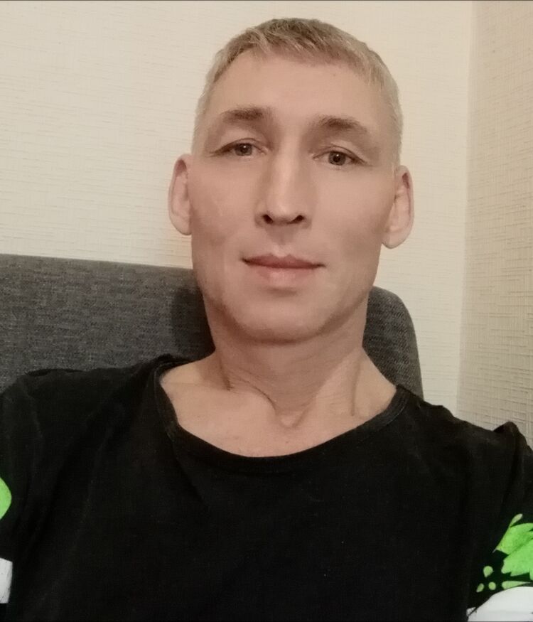  48217707  , 40 ,    