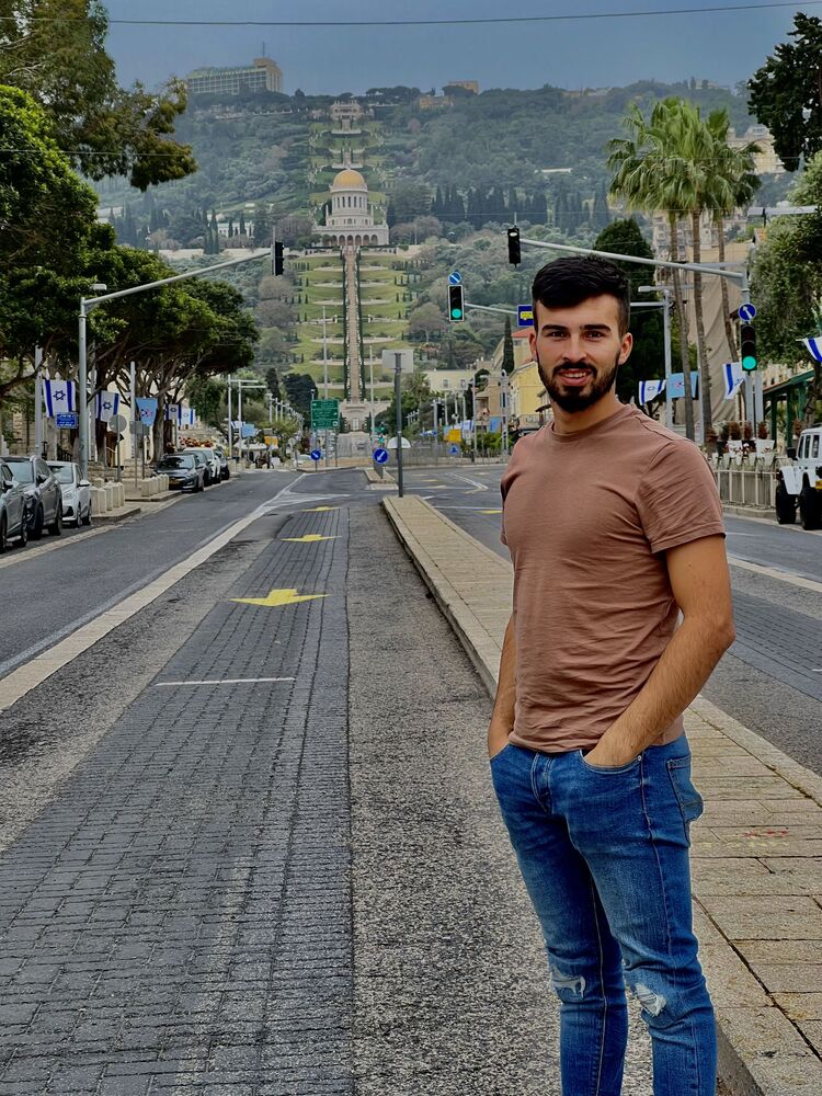  La Ceiba,   Alper, 27 ,   ,   
