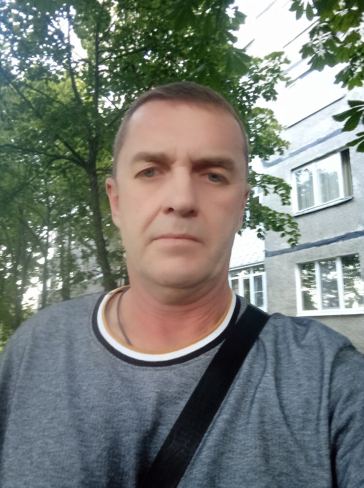  41779747  , 50 ,    