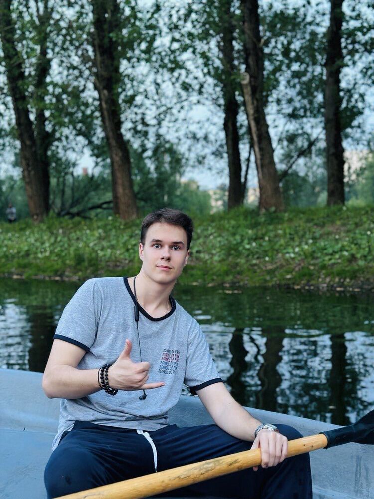  45156177  Ը, 20 ,    -