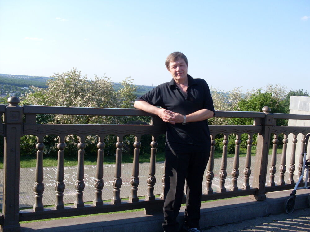  10529397  Evgeny, 69 ,    