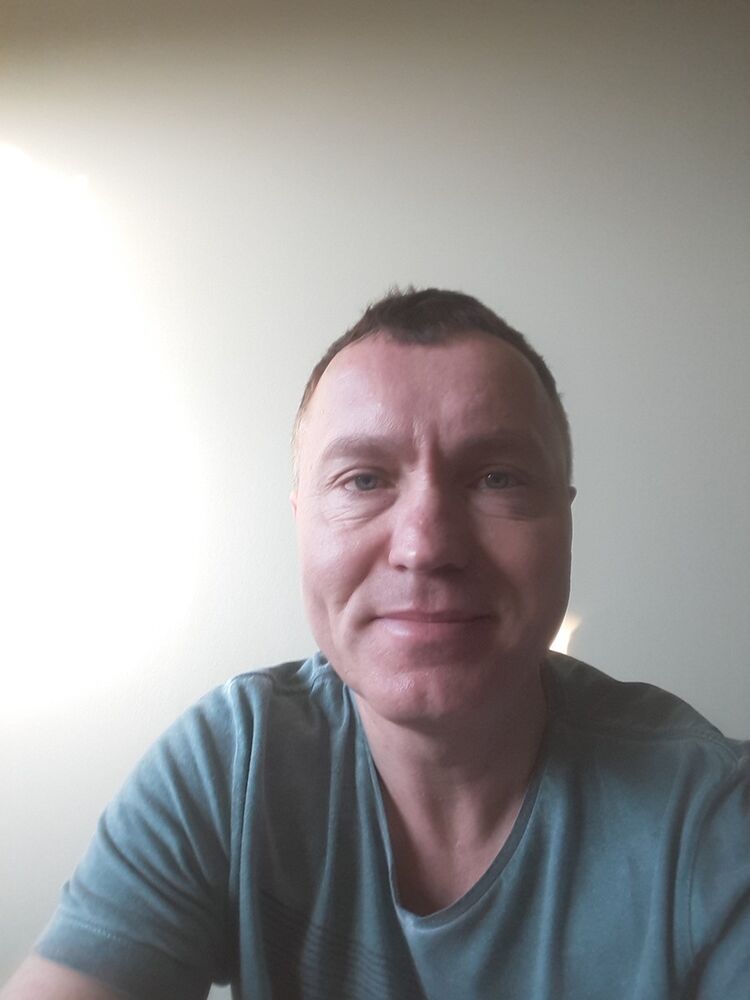  ,   Victor, 60 ,   