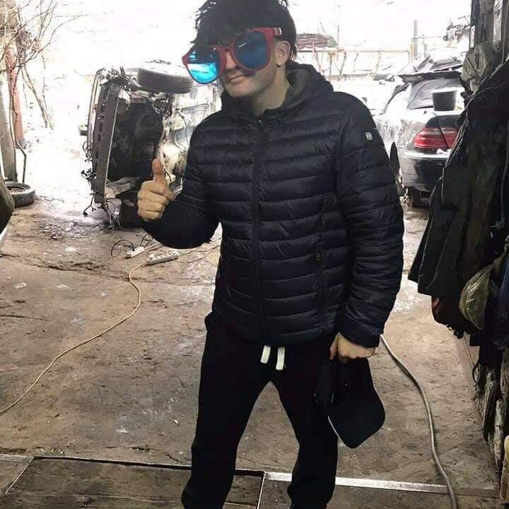  37530427  , 42 ,    