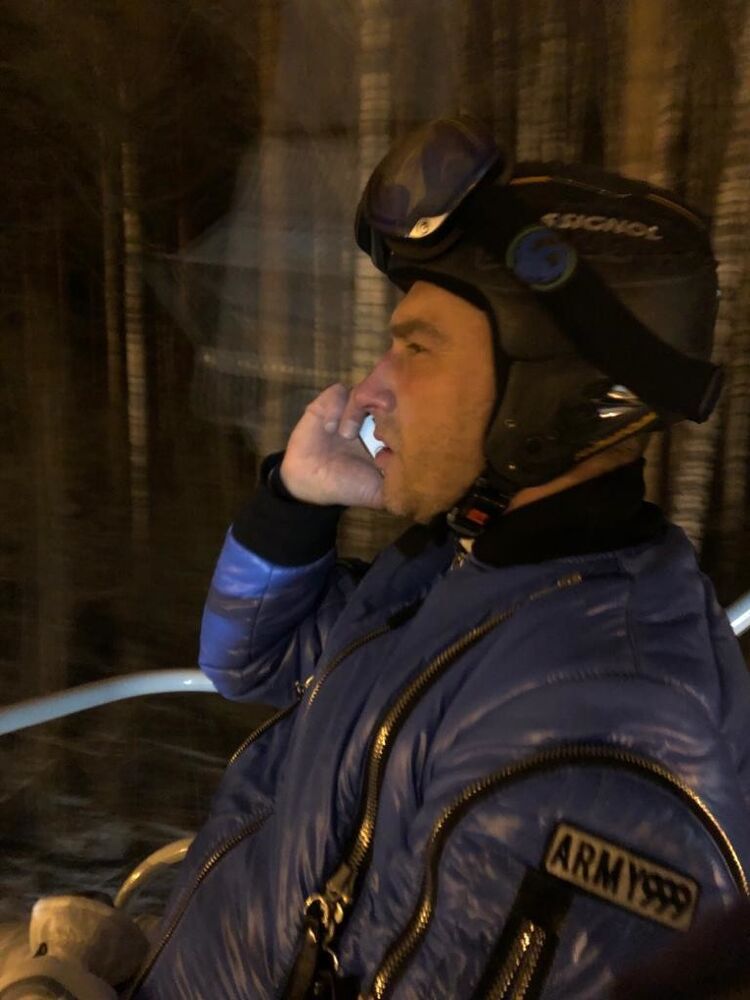  18178327  , 43 ,    
