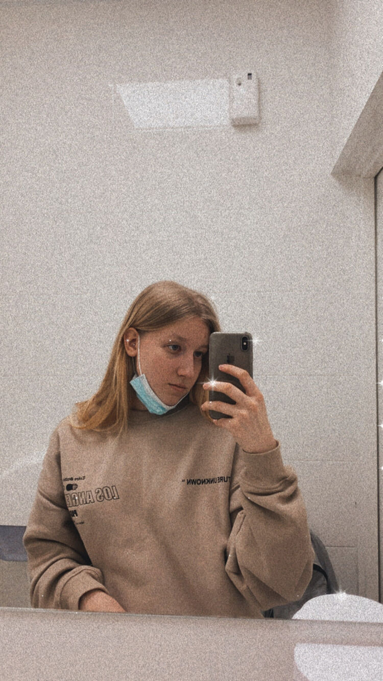  26703207  , 23 ,    -