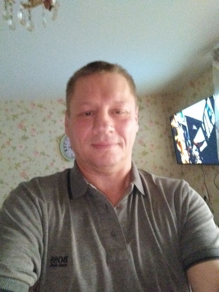  49618217  , 52 ,    
