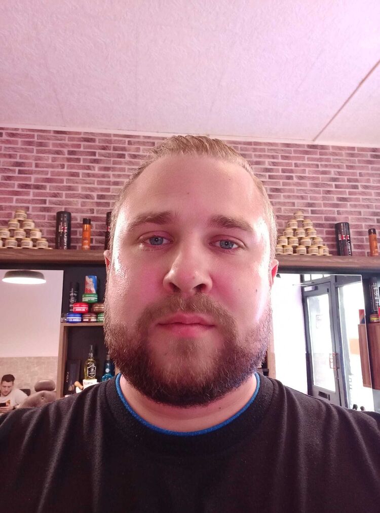  54537047  , 33 ,    Halle