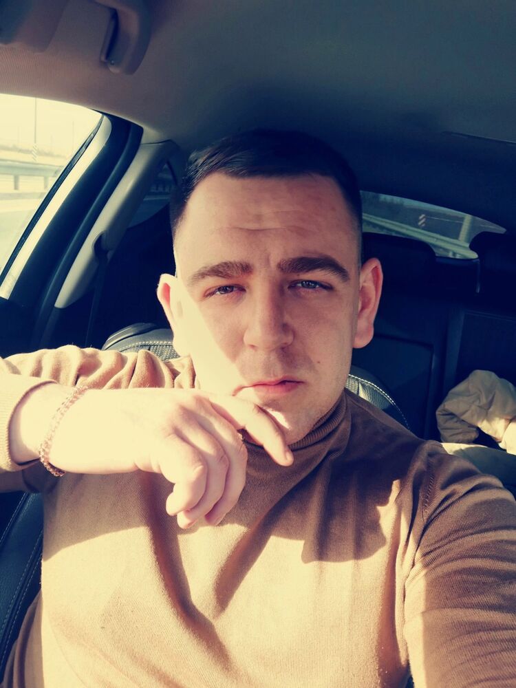  43944747  , 31 ,    