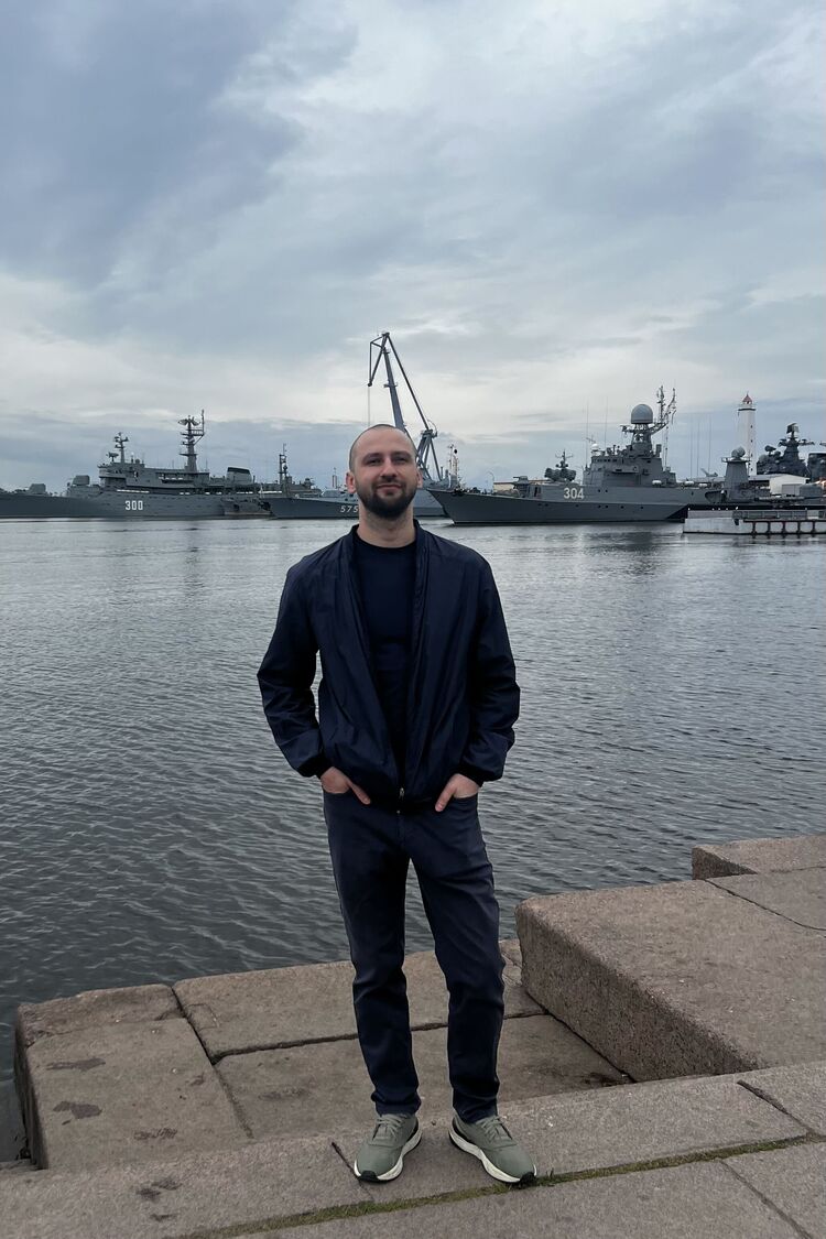  54646277  , 32 ,    -