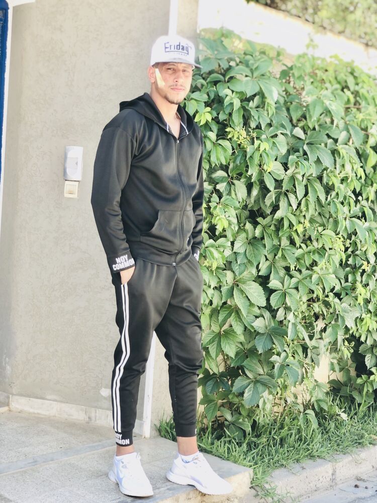  Rome,   Shoaib, 27 ,   ,   
