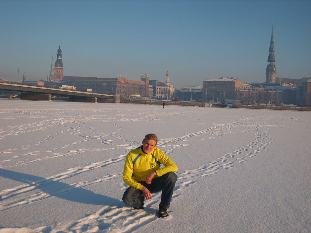  42083137  Anatoly, 51 ,    