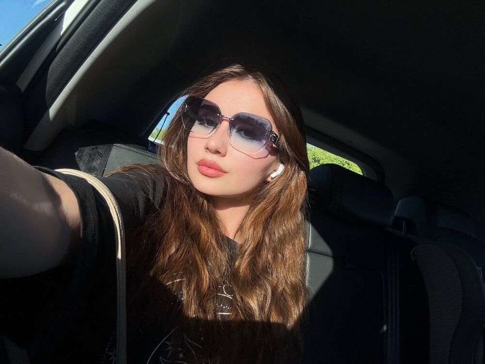  --,   , 23 ,     , c 